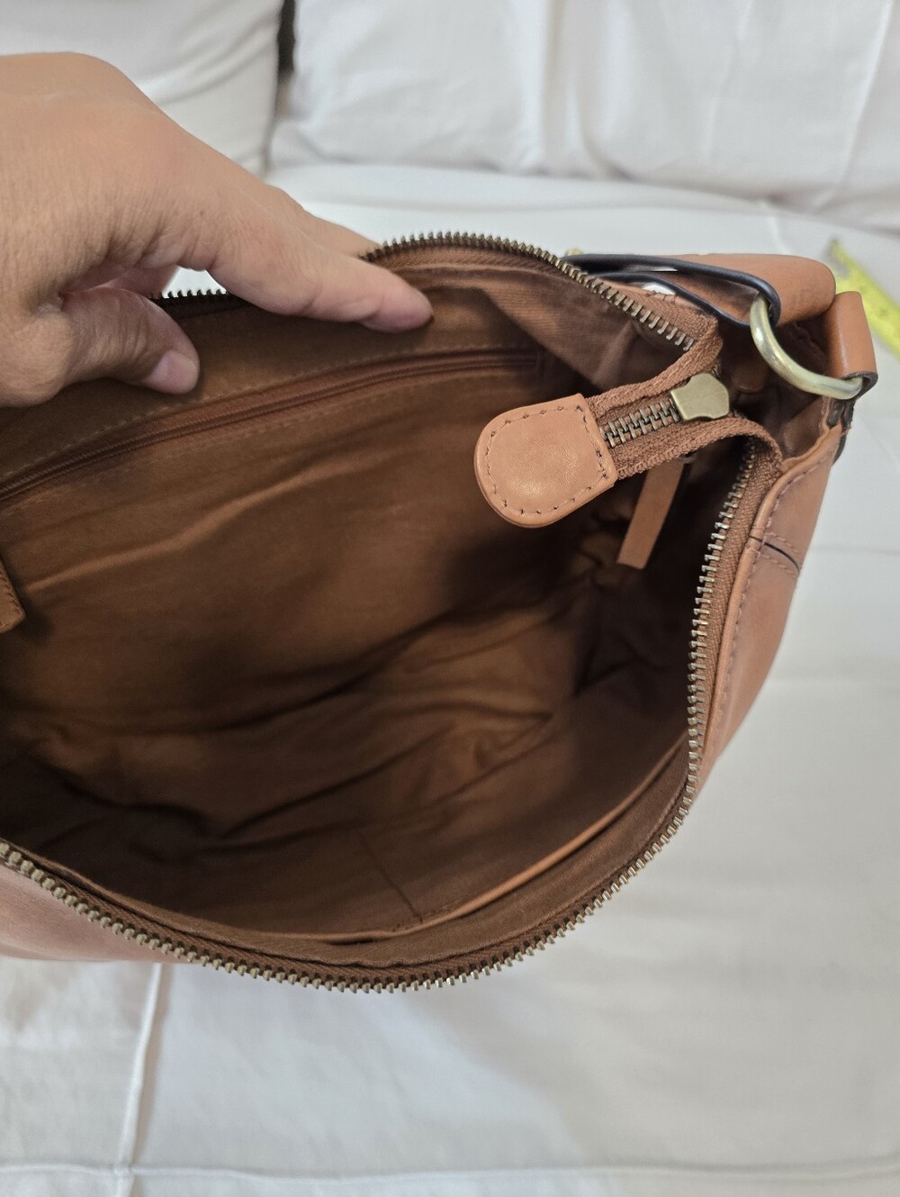 Brown Genuine Leather Crescent Shoulder Bag - Classic Women's Bag - Picture 5 of 5